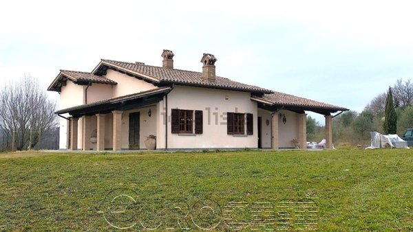 casa indipendente in vendita a Città di Castello