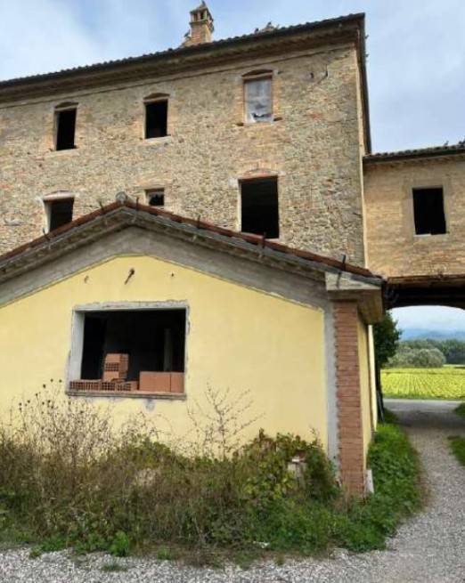 appartamento in vendita a Città di Castello in zona Lerchi