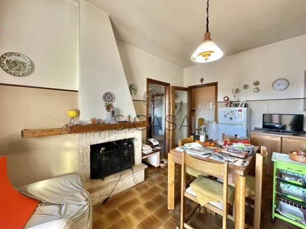appartamento in vendita a Città di Castello in zona Cerbara
