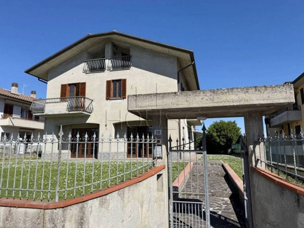 appartamento in vendita a Città di Castello in zona Badiali