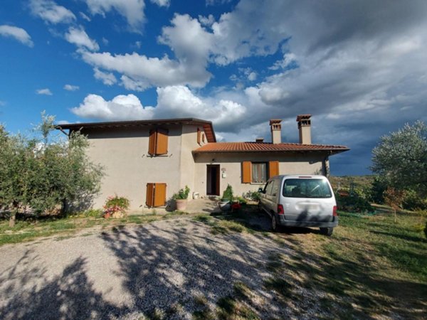 casa indipendente in vendita a Città di Castello in zona Fraccano