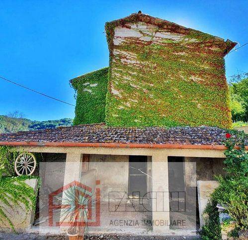 casa indipendente in vendita a Città di Castello