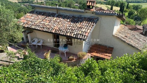 casa indipendente in vendita a Città di Castello