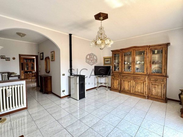 appartamento in vendita a Città di Castello in zona Cerbara