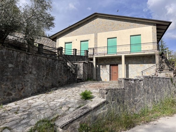 casa indipendente in vendita a Città di Castello
