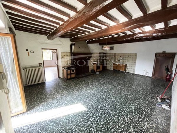 casa indipendente in vendita a Città di Castello in zona Petroia
