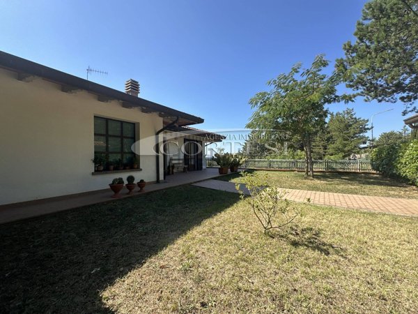 villa in vendita a Città di Castello in zona Fraccano