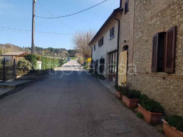 appartamento in vendita a Città di Castello in zona Croce di Castiglione