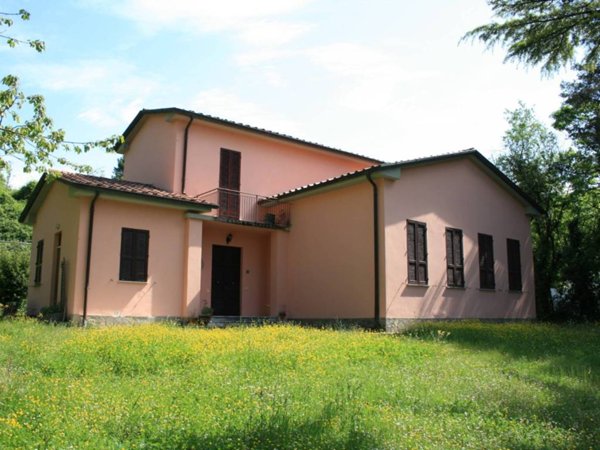 casa indipendente in vendita a Città di Castello in zona Vallurbana