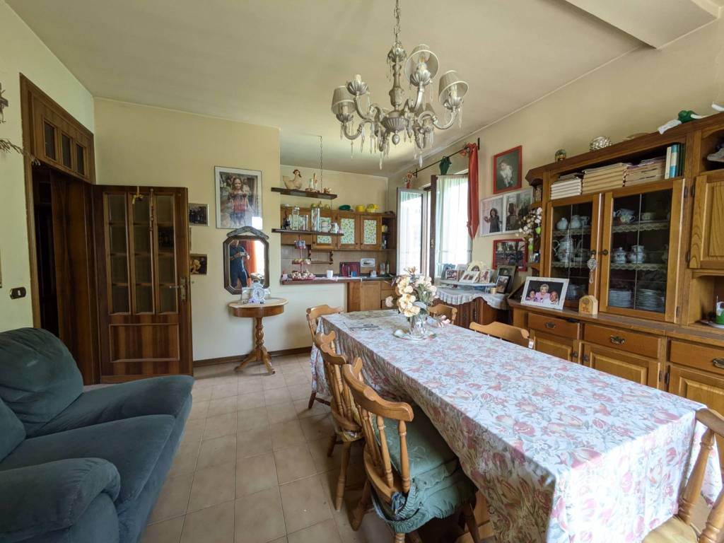 casa indipendente in vendita a Città di Castello in zona Cornetto