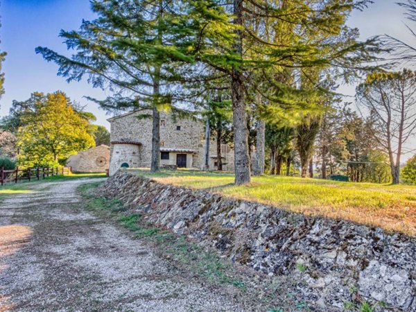 casa indipendente in vendita a Città di Castello in zona Fraccano