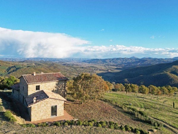 casa indipendente in vendita a Città di Castello in zona Fiume