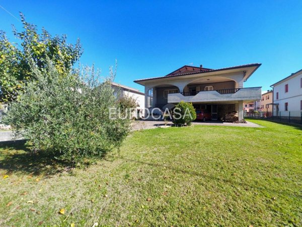 casa indipendente in vendita a Città di Castello in zona Cerbara