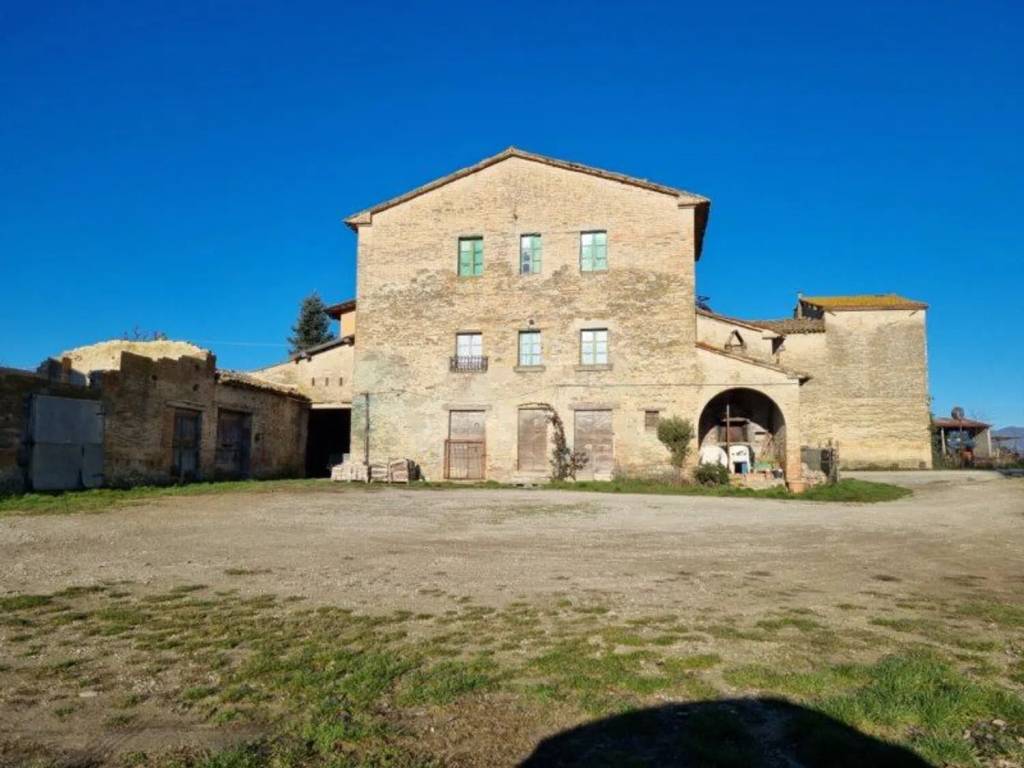 casa indipendente in vendita a Città di Castello in zona Titta