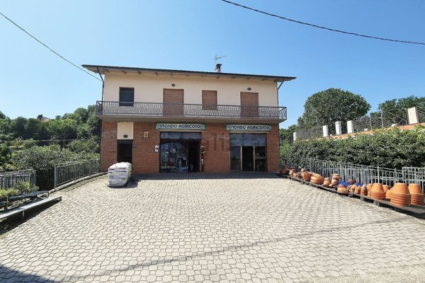 casa indipendente in vendita a Città di Castello