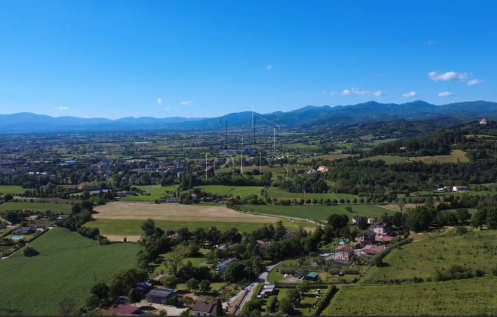 terreno agricolo in vendita a Città di Castello in zona Trestina