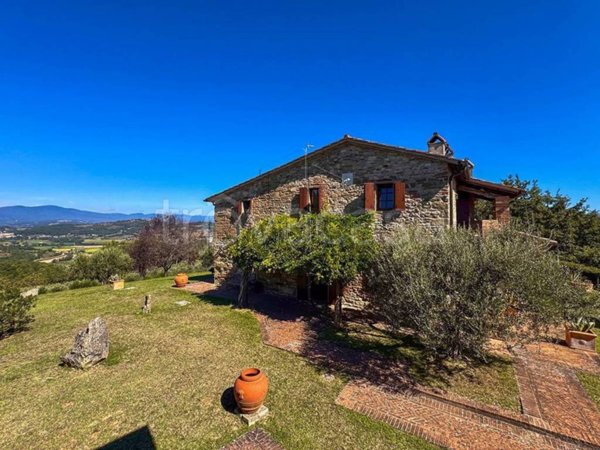 casa indipendente in vendita a Città di Castello in zona Trestina