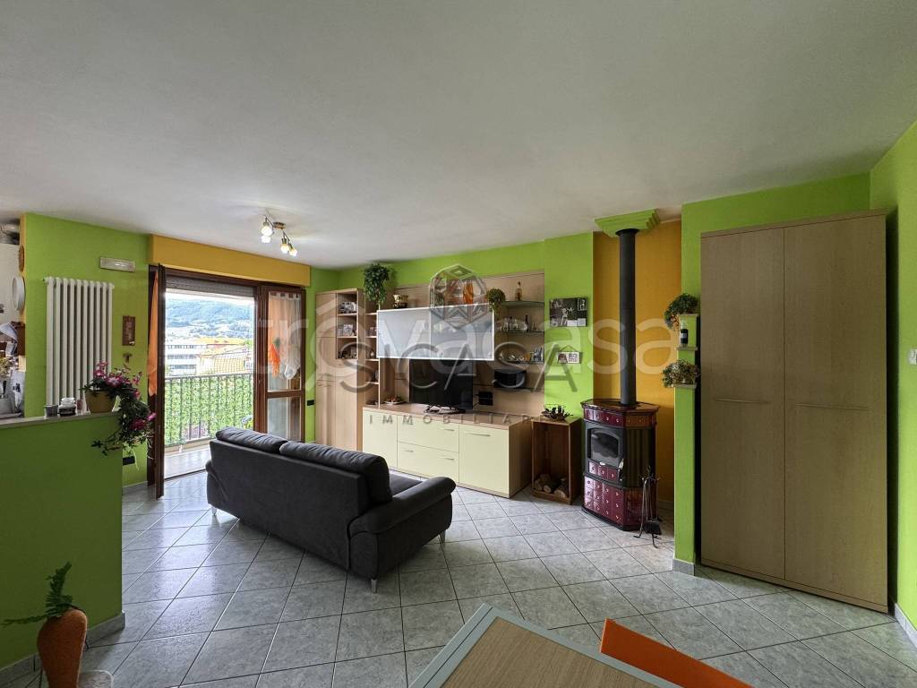 appartamento in vendita a Città di Castello in zona Cerbara