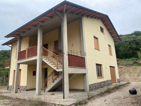 casa indipendente in vendita a Città di Castello