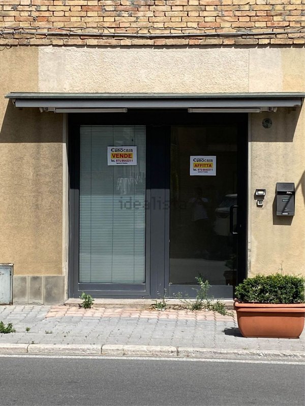 ufficio in vendita a Città di Castello in zona Trestina