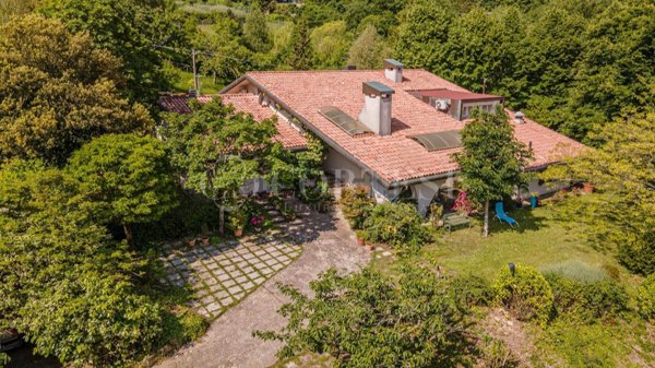 casa indipendente in vendita a Città di Castello