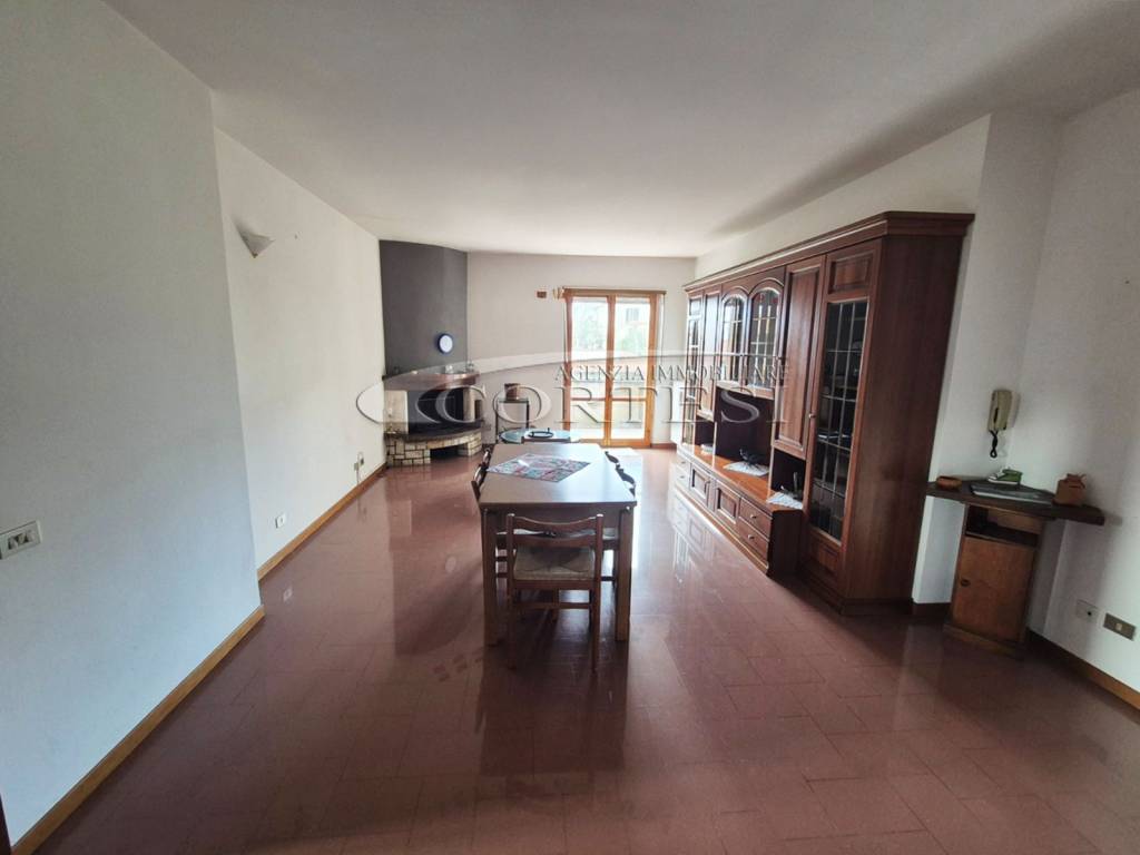 appartamento in vendita a Città di Castello in zona Promano