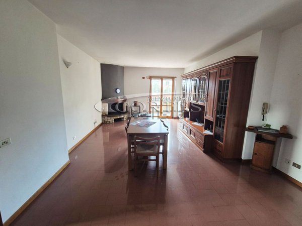 appartamento in vendita a Città di Castello in zona Promano