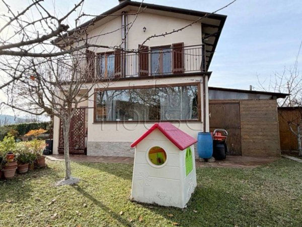 casa indipendente in vendita a Città di Castello