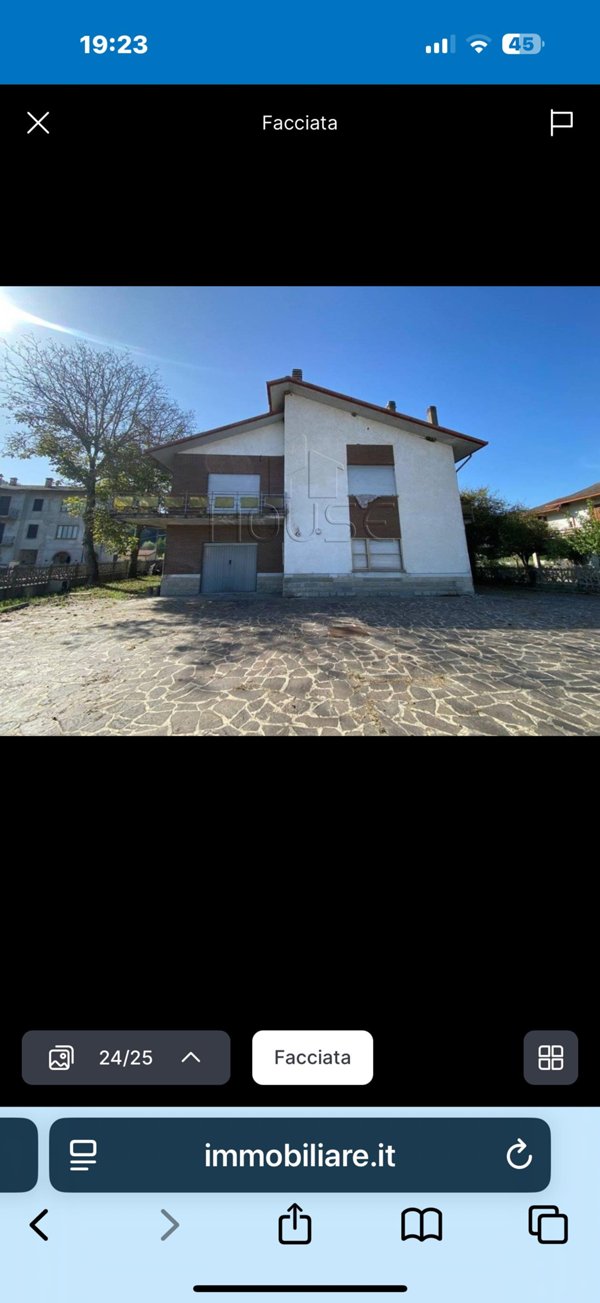 casa indipendente in vendita a Città di Castello in zona Fabbrecce