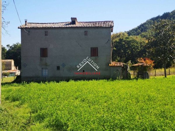casa indipendente in vendita a Città di Castello in zona Lerchi