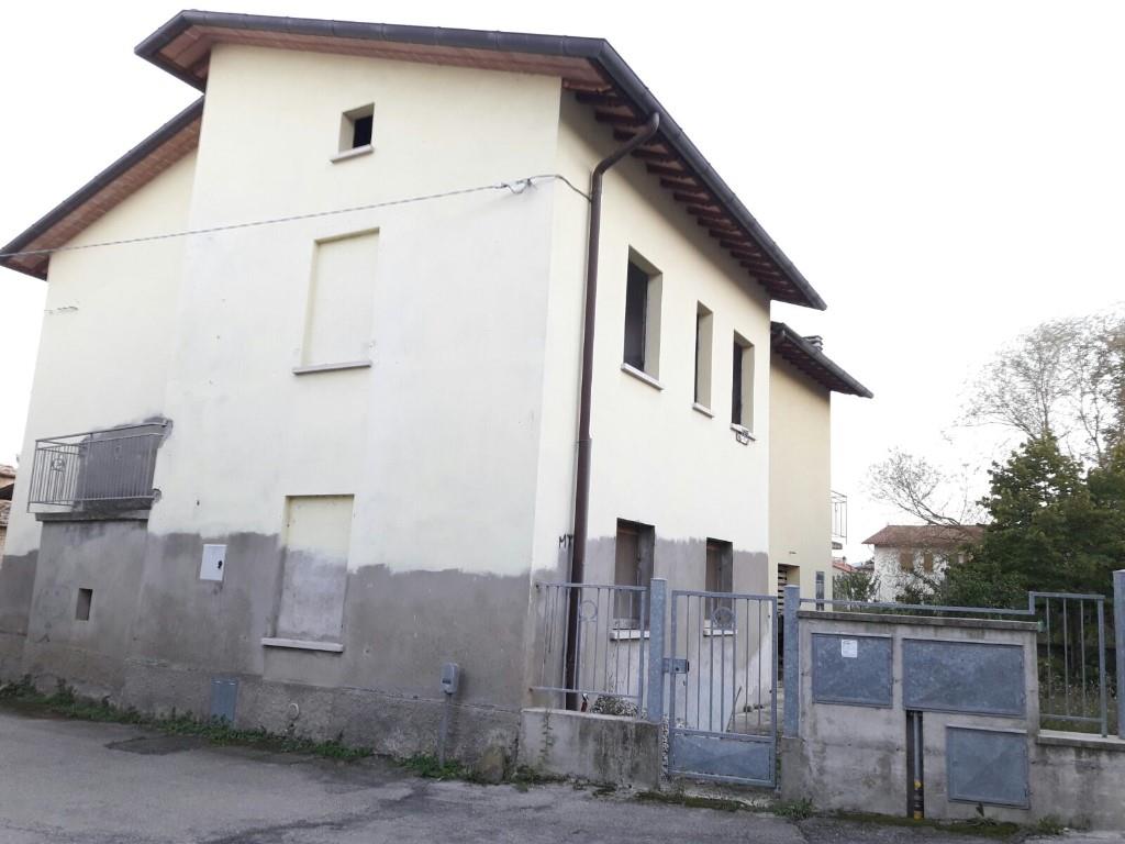 casa indipendente in vendita a Città di Castello in zona San Secondo