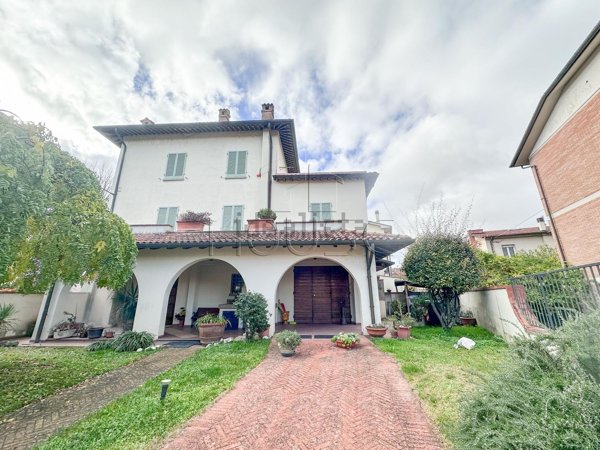 casa indipendente in vendita a Città di Castello