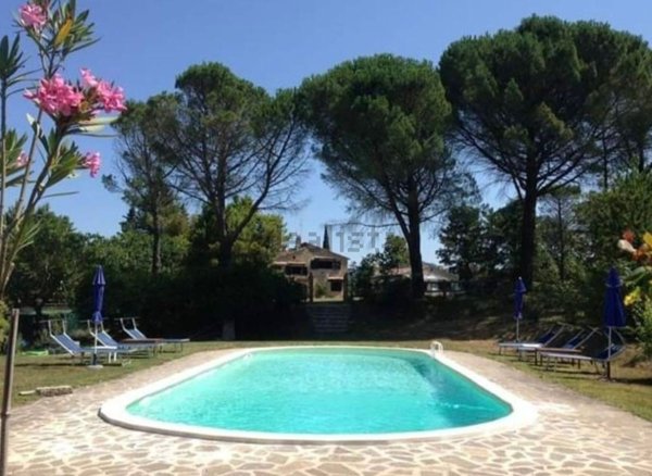 casa indipendente in vendita a Città di Castello