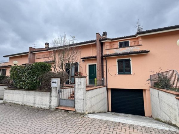 appartamento in vendita a Città di Castello in zona Piosina