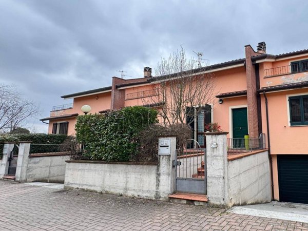 appartamento in vendita a Città di Castello in zona Piosina