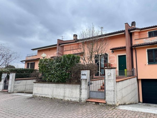 appartamento in vendita a Città di Castello in zona Piosina