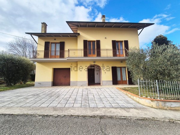 casa indipendente in vendita a Città di Castello in zona Trestina