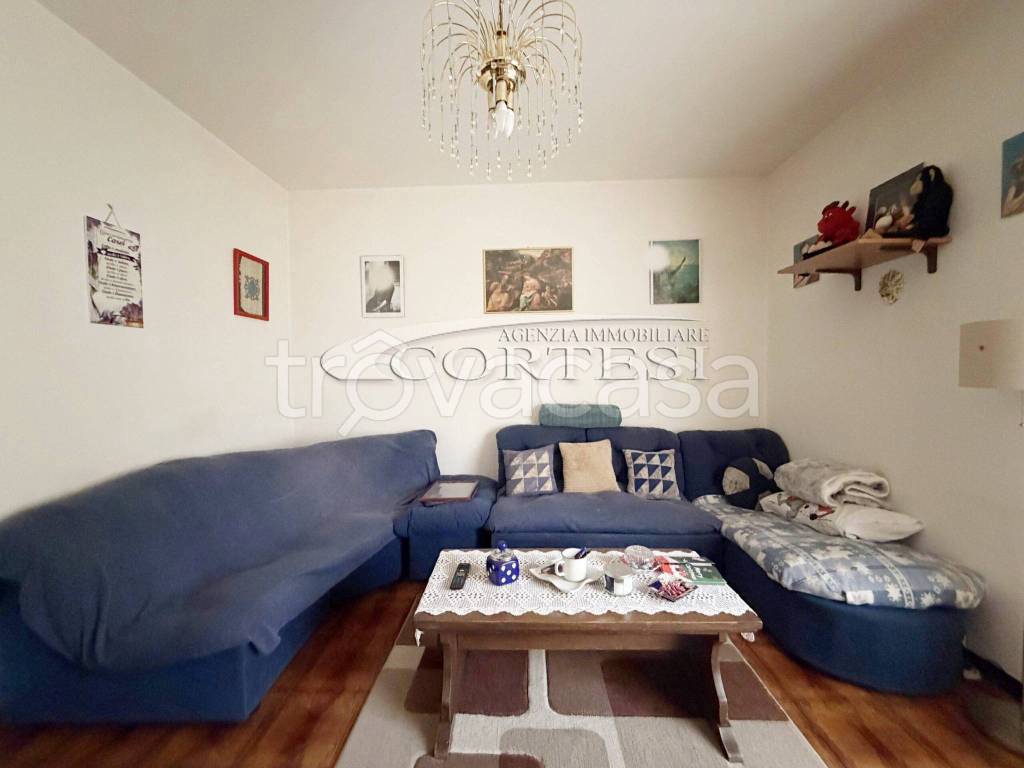 appartamento in vendita a Città di Castello in zona Cerbara