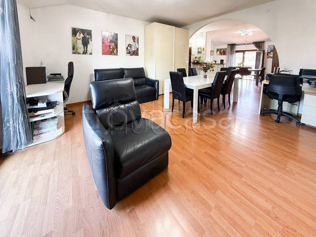 appartamento in vendita a Città di Castello in zona Trestina