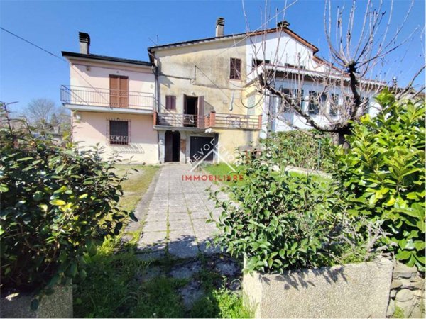 casa indipendente in vendita a Città di Castello in zona Piosina