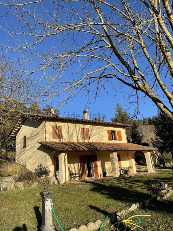 casa indipendente in vendita a Città di Castello in zona Cerbara