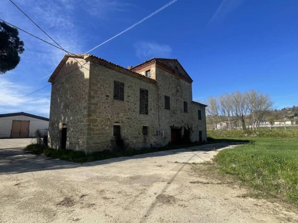 casa indipendente in vendita a Città di Castello in zona Lugnano