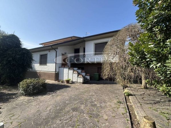 casa indipendente in vendita a Città di Castello