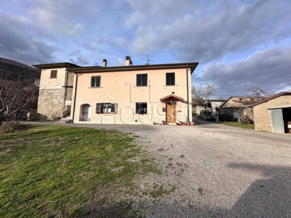 appartamento in vendita a Città di Castello in zona Morra