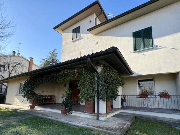 casa indipendente in vendita a Città di Castello