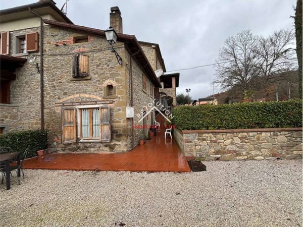 casa indipendente in vendita a Città di Castello in zona Morra