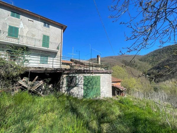 appartamento in vendita a Città di Castello in zona Volterrano