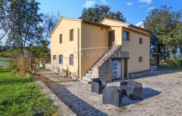 casa indipendente in vendita a Città di Castello