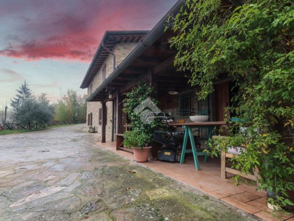 casa indipendente in vendita a Città di Castello