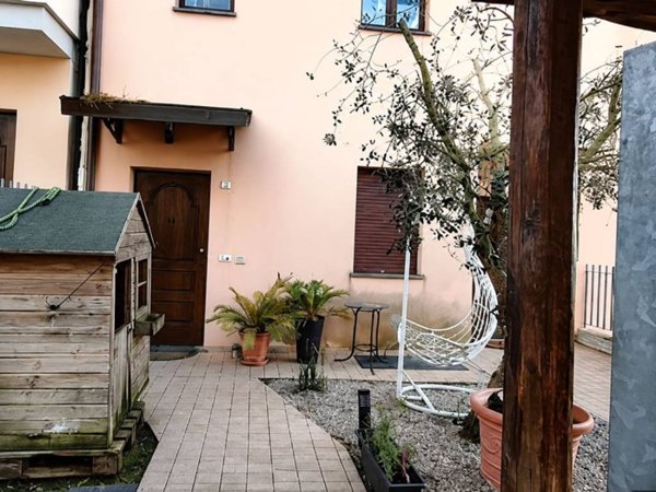 appartamento in vendita a Città di Castello in zona Lugnano